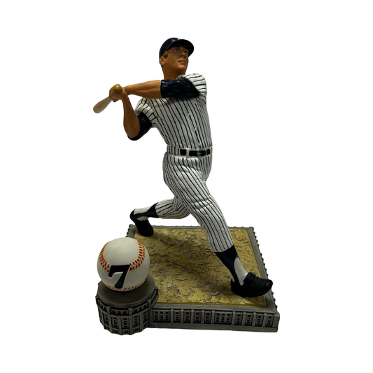 Mickey Mantle New York Yankees “Mantle Swing Home” Figurine 1995 Hamilton Collection