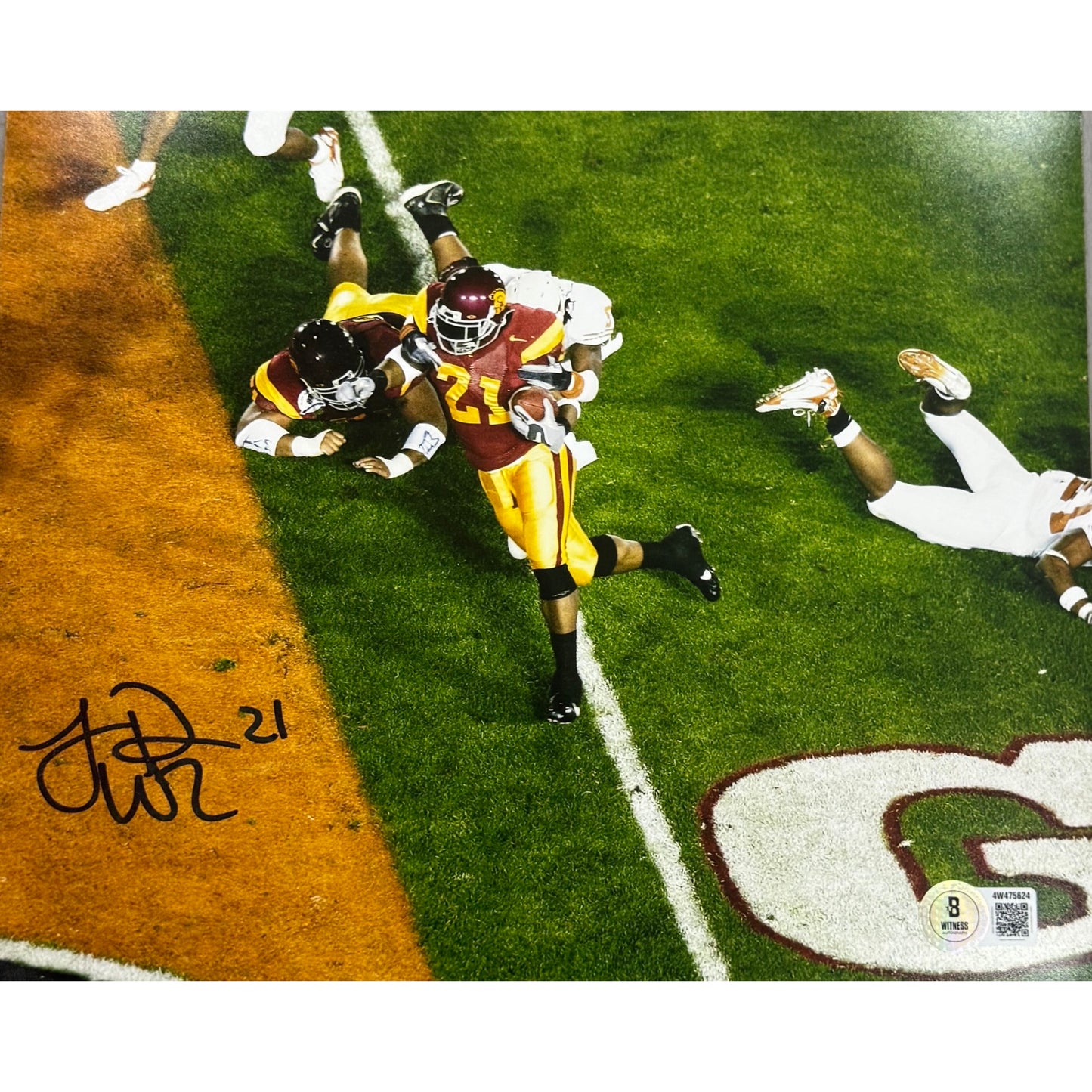 LenDale White USC Trojans Red Jersey Overhead View Autograph 8x10 Photo Beckett BAS