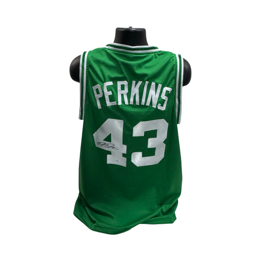 Kendrick Perkins Autographed Boston Celtics Green Jersey Beckett