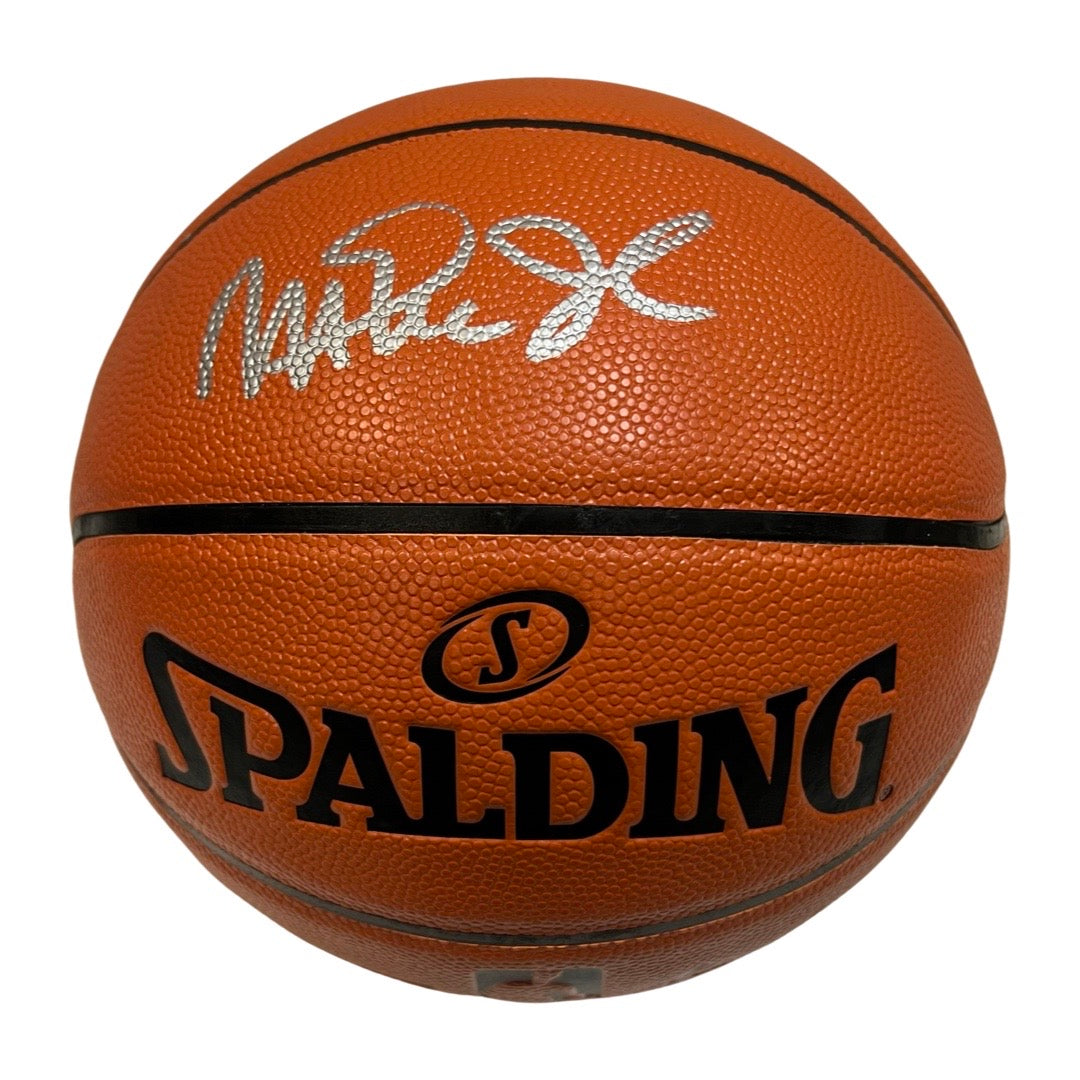 Magic Johnson Autographed Los Angeles Lakers Spalding Game Ball Series Basketball Beckett